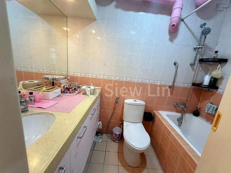 Common Room (HDB) for Rent in 319B Anchorvale Drive - Image 2