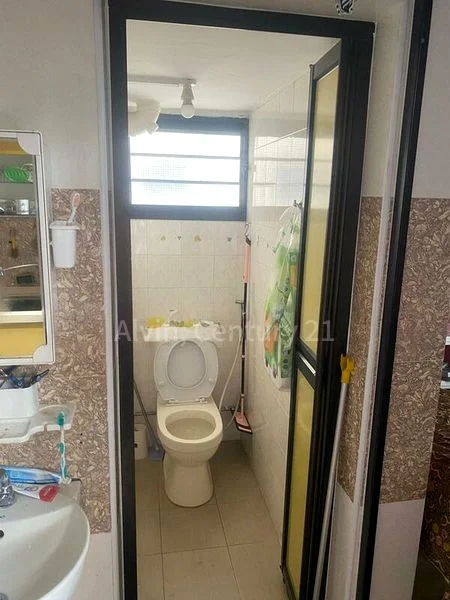 3 Room (3I) HDB for Sale in  98 Whampoa Drive - Image 3