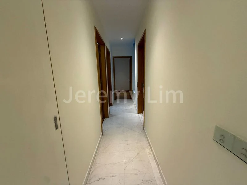 3+1 Bed Condo for Rent in  One Devonshire - Image 2