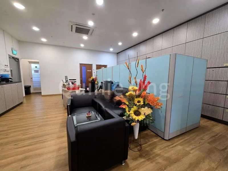 Light Industrial (B1) for Rent: Tradehub 21 - Image 6