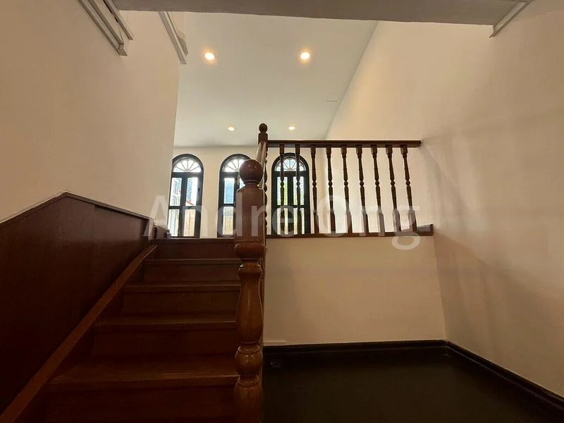 Office for Rent: ❤️️ Shophouse for Rent @ Duxton Rd ❤️️ - Image 4