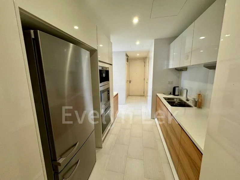 4 Bed Condo for Sale in Helios Residences - Image 4