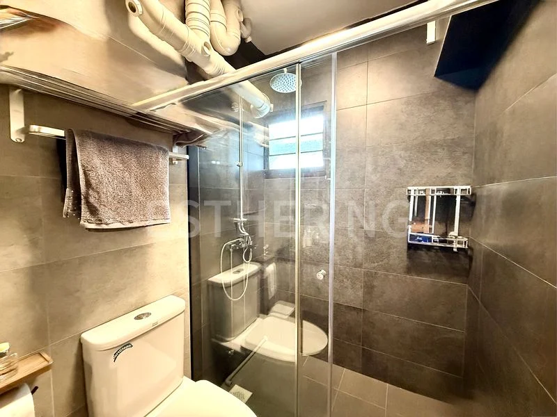 5 Room (5I) HDB for Sale in  203E Compassvale Road - Image 12