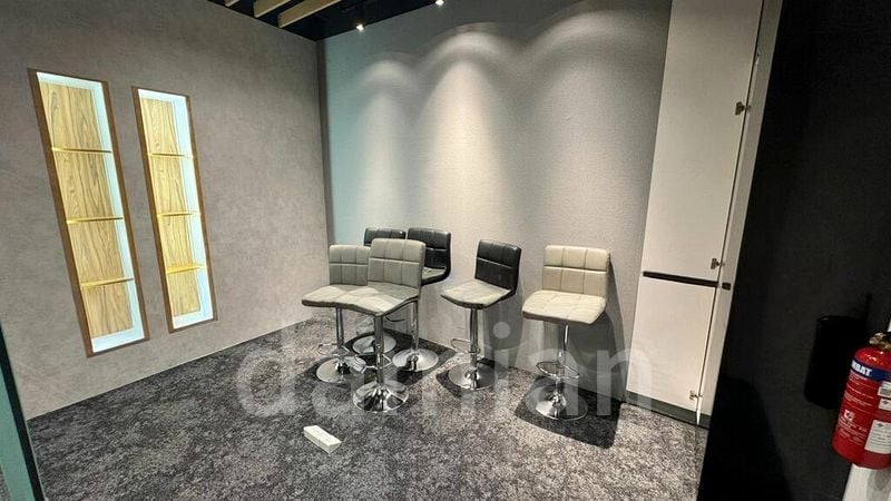 Office for Rent: Plus - Image 10