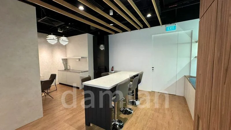 Office for Rent: Plus - Image 4