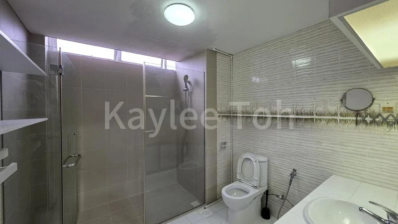 5 Bed Condo for Sale in  Charming Garden - Image 14