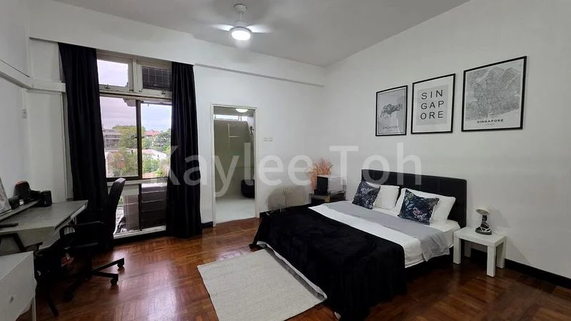 5 Bed Condo for Sale in  Charming Garden - Image 1