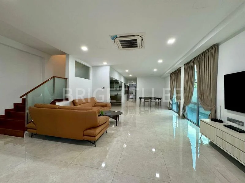 6 Bed Corner Terrace (Landed) for Sale in  Lim Tua Tow Road - Image 1
