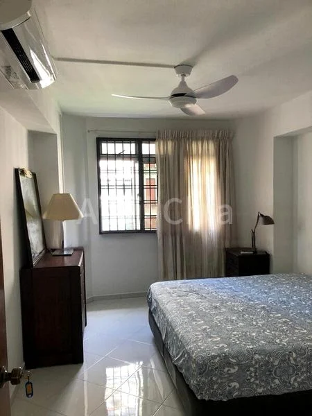 Room (HDB) for Rent in  303 Tampines Street 32 - Image 2