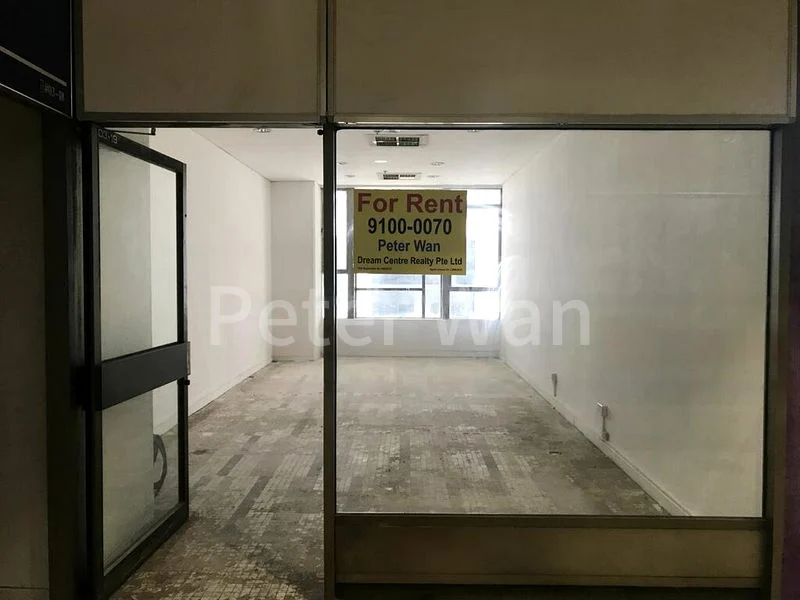 Shop / Shophouse for Rent: Peninsula Shopping Centre - Image 3