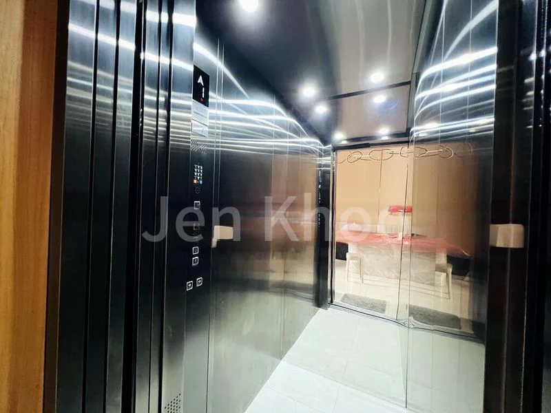 5 Bed Terraced House (Landed) for Sale in  East Coast Road - Image 11