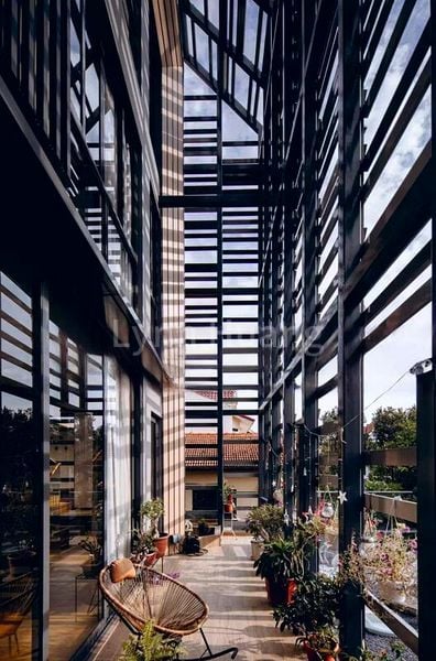 6 Bed Semi-Detached House (Landed) for Sale in  Hoover Park - Image 4