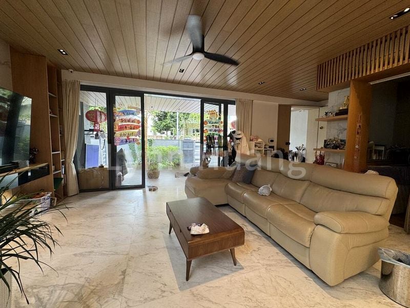 6 Bed Semi-Detached House (Landed) for Sale in  Hoover Park - Image 3