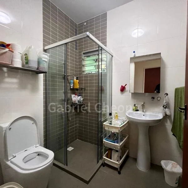 Common Room (HDB) for Rent in  129B Canberra Street - Image 2