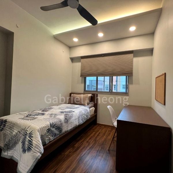 Common Room (HDB) for Rent in  129B Canberra Street - Image 5