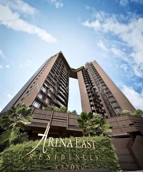 3 Bed Condo for Sale in Arina East Residences - Image 2