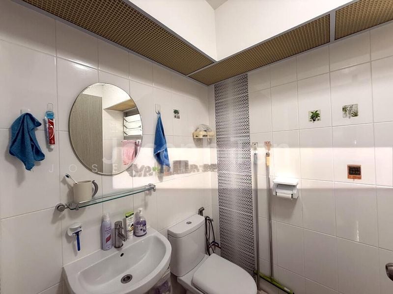 4 Room (4A) HDB for Sale in  166A Yung Kuang Road - Image 12