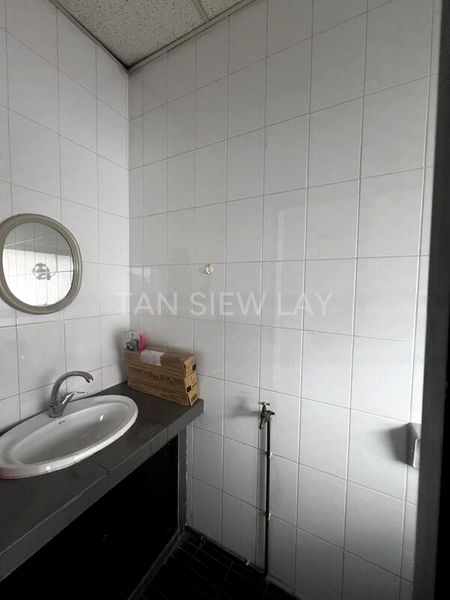 Office for Rent: Fu Lu Shou Complex - Image 3