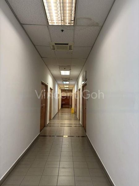 Light Industrial (B1) for Sale: BizTech Centre - Image 2