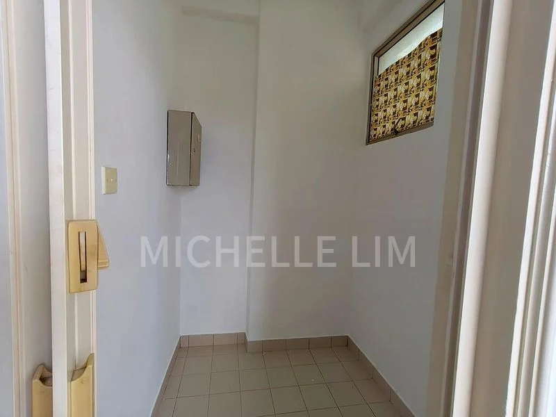 3 Bed Condo for Rent in  Astoria Park - Image 12