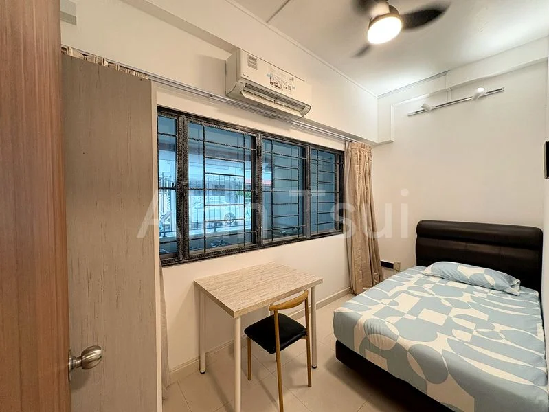 Common Room (Landed) for Rent in  Sennett Estate - Image 1