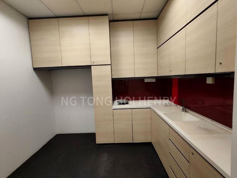 Office for Rent: 80 Robinson Road - Image 6