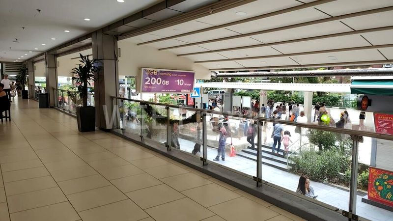 Shop / Shophouse for Rent: Heart of Orchard Road, Lucky Plaza - Image 5