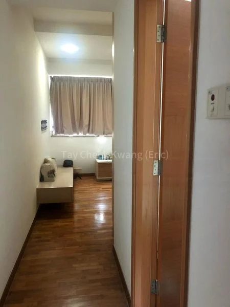 3 Bed Condo for Rent in  Sunglade - Image 2