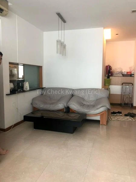 3 Bed Condo for Rent in  Sunglade - Image 1