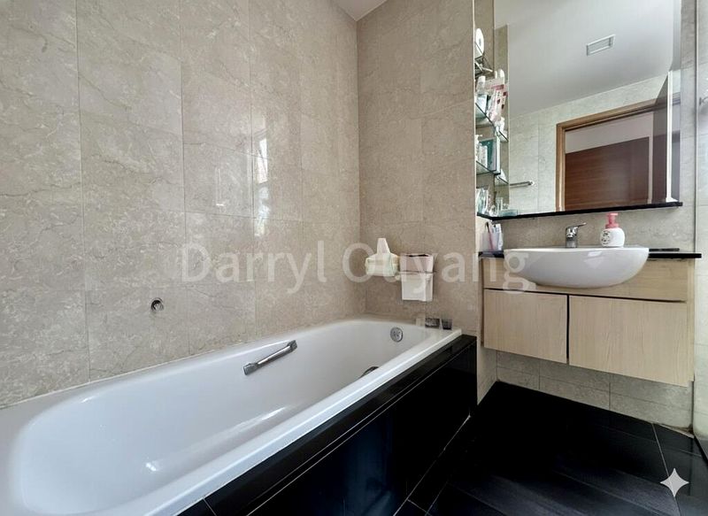 3 Bed Condo for Rent in  Sunglade - Image 2