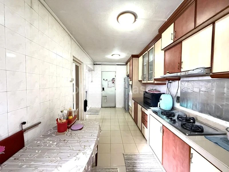 5 Room (5I) HDB for Sale in  125 Rivervale Street - Image 7