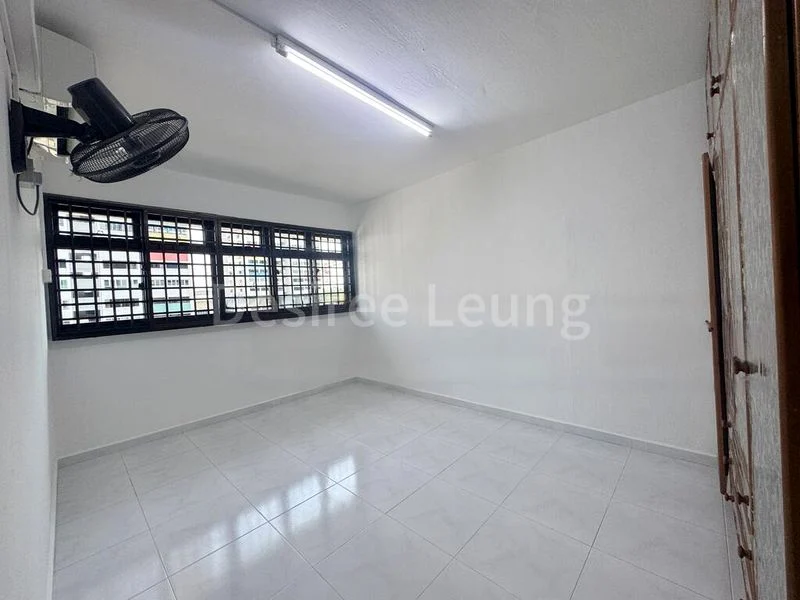 4 Room (4A) HDB for Rent in 34 Bedok South Avenue 2 - Image 4