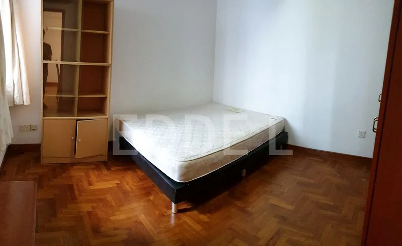 2 Bed Condo for Rent in  Surrey Court - Image 3