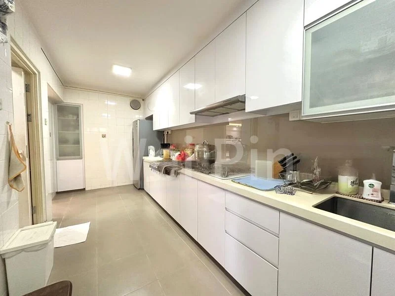 5 Room (5I) HDB for Sale in  985B Buangkok Crescent - Image 4