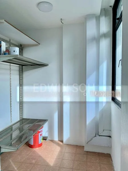 3 Bed Condo for Rent in  The Park Vale - Image 8