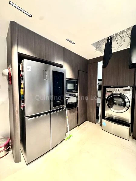 2 Bed Condo for Sale in  The Bayshore - Image 10