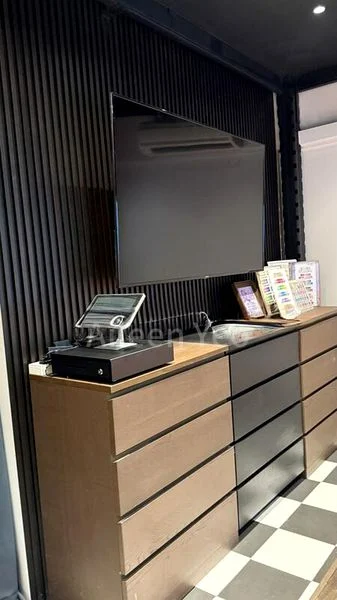 Food & Beverage for Sale: Sims urban oasis - Image 2