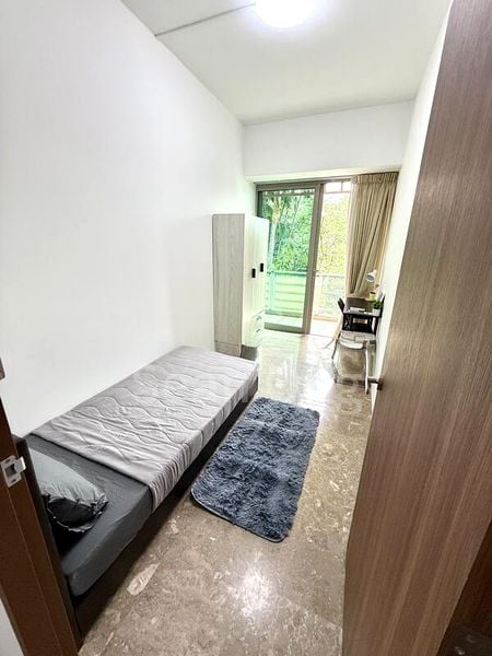 Common Room (Condo) for Rent in  Maple Woods - Image 2