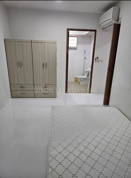 4 Room (4NG) HDB for Rent in  439C Bukit Batok West Avenue 8 - Image 5