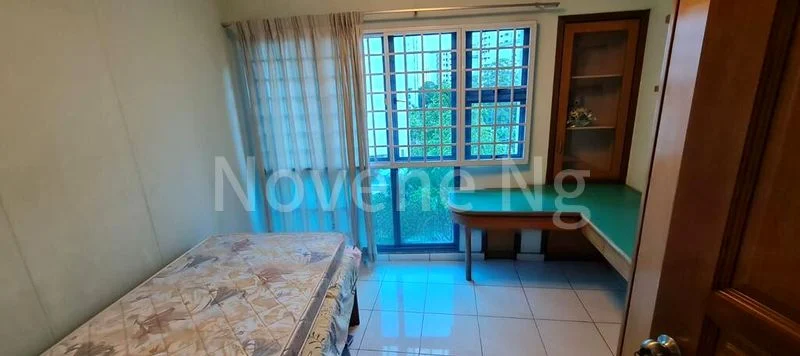 Executive HDB for Sale in 468D Admiralty Drive - Image 3