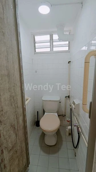 3 Room (3I) HDB for Sale in  66 Marine Drive - Image 5