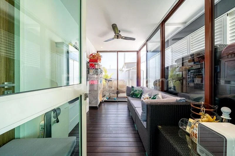 3 Bed Executive Condo for Sale in  Watercolours - Image 7
