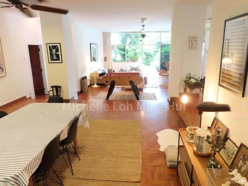 6 Bed Good Class Bungalow (Landed) for Rent in  Bukit Timah Road - Image 2