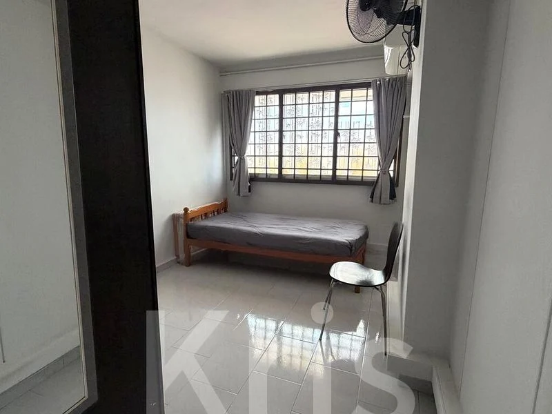 Common Room (HDB) for Rent in  505 Tampines Central 1 - Image 2