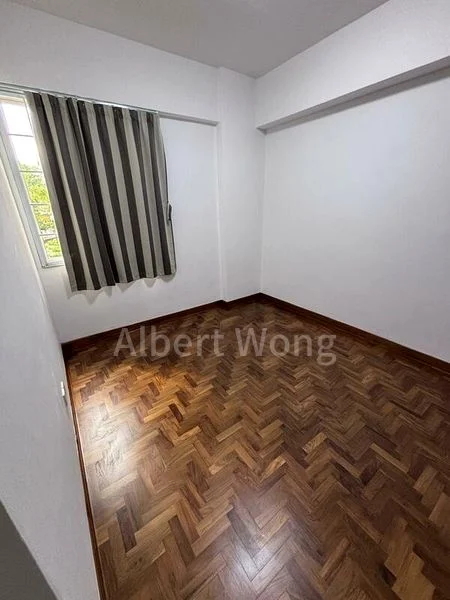 3 Bed Condo for Rent in  Castle Green - Image 2