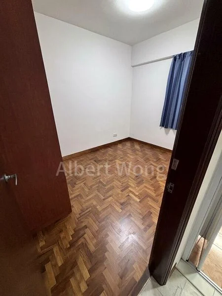 3 Bed Condo for Rent in  Castle Green - Image 6
