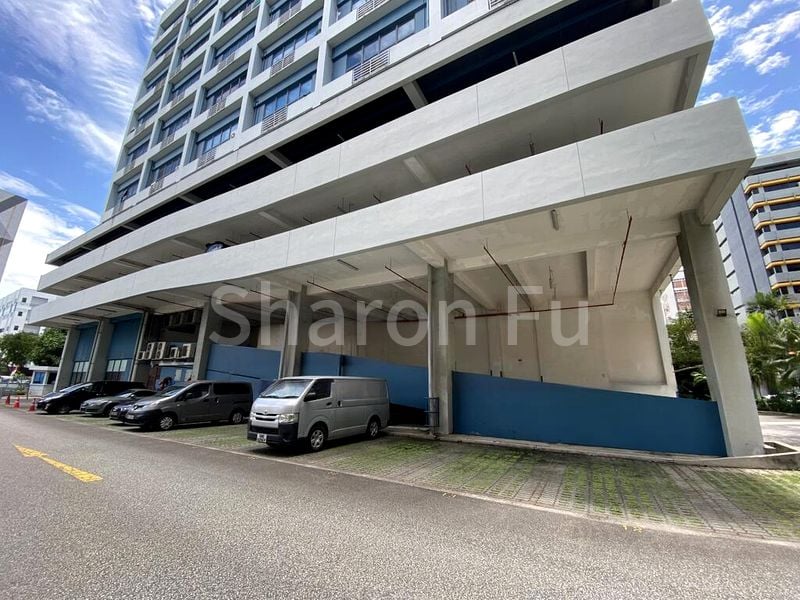 Light Industrial (B1) for Rent: BizTech Centre - Image 5