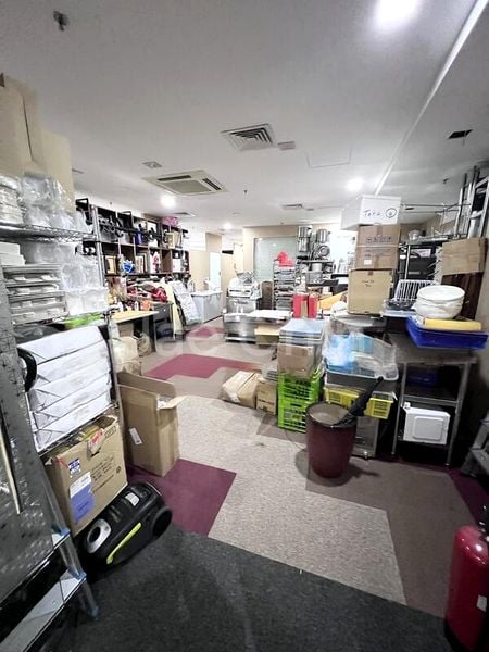 Light Industrial (B1) for Rent: EPL Building - Image 1