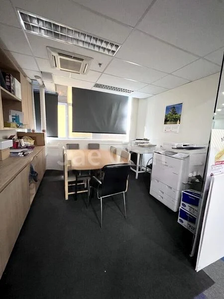 Light Industrial (B1) for Rent: EPL Building - Image 4