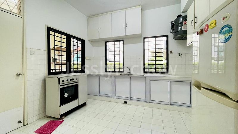 4 Bed Bungalow (Landed) for Sale in  Clementi Park - Image 3